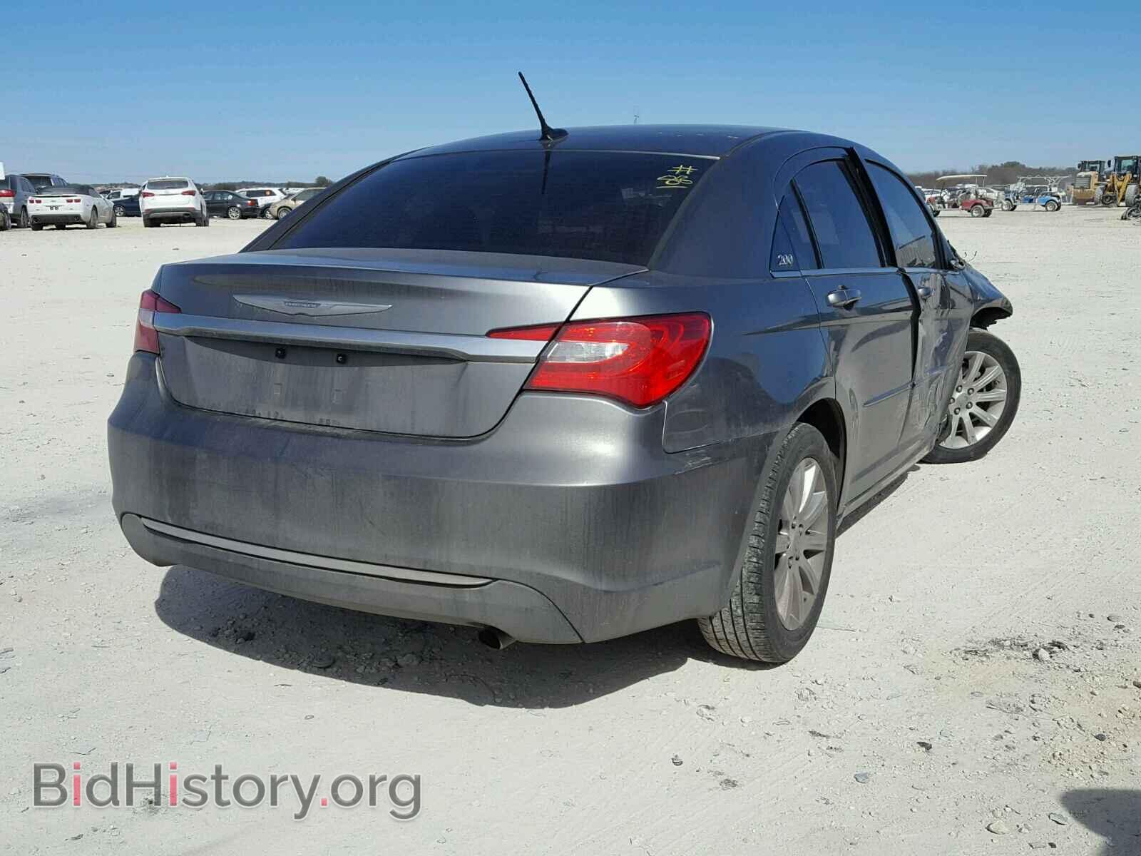 2013 CHRYSLER 200 - VIN: 1C3CCBBB9DN635794 - Фото 4