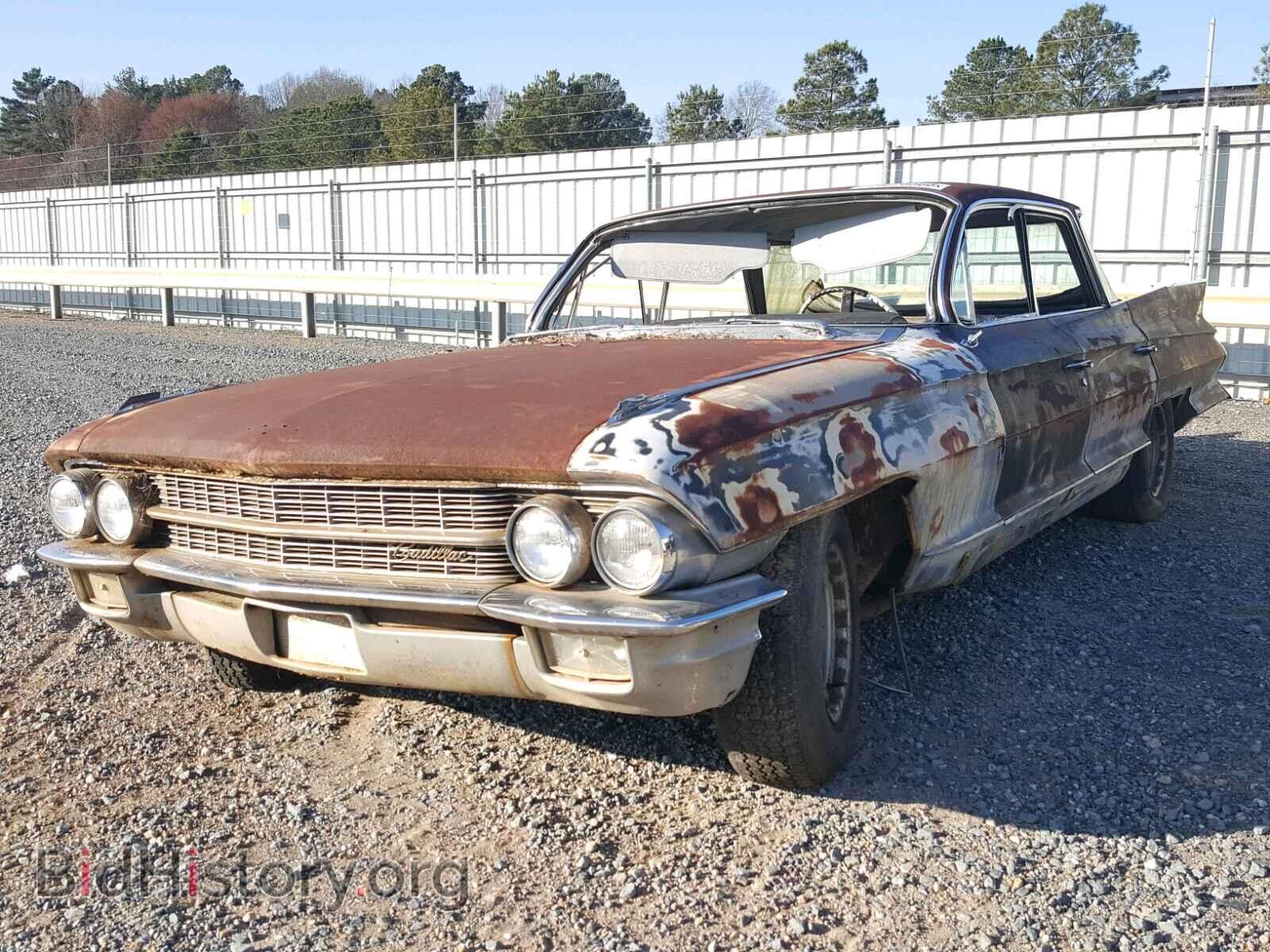 1961 CADILLAC DEVILLE - VIN: 61A129699 - Фото 2