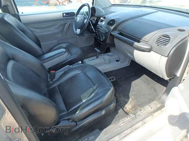 2000 VOLKSWAGEN BEETLE - VIN: 3VWCA21C2YM444548 - Фото 5