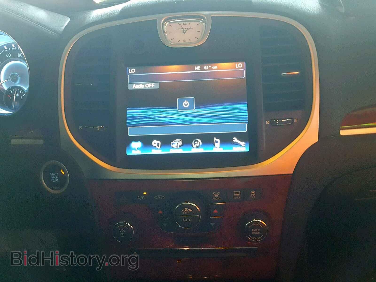 2013 CHRYSLER 300 - VIN: 2C3CCAAG0DH556224 - Фото 9