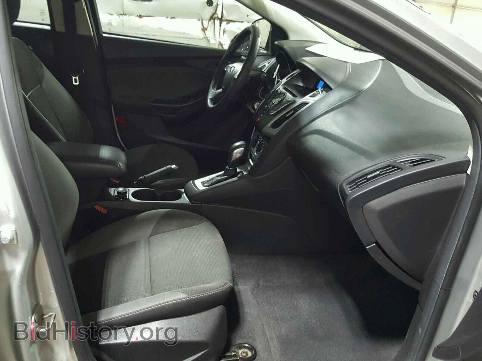 2012 Ford FOCUS (VIN 1FAHP3F24CL349440) — фото 5 из 10