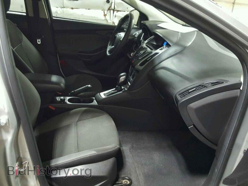 2012 Ford FOCUS (VIN 1FAHP3F24CL349440) — фото 5 из 10