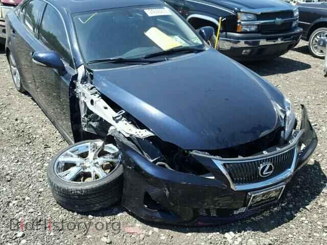 2009 LEXUS IS250 - VIN: JTHBK262095106910 - Photo 9