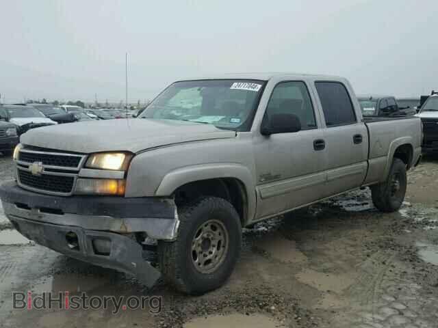 2006 CHEVROLET SILVERADO - VIN: 1GCHC23D66F219765 - Photo 2