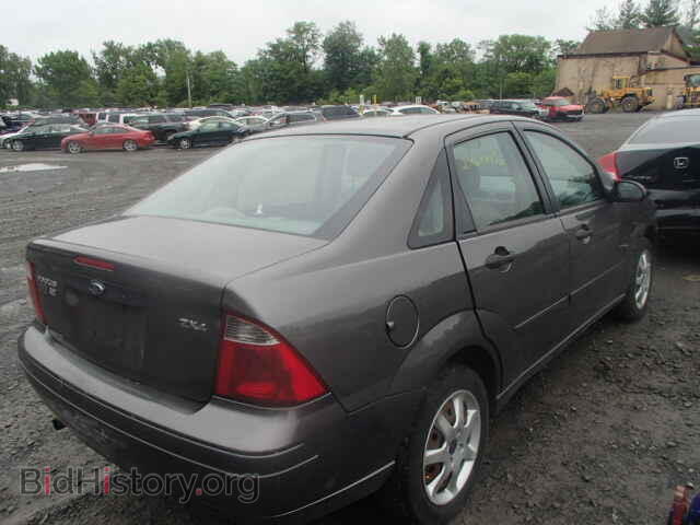2005 FORD FOCUS - VIN: 1FAFP34N55W240541 - Фото 4