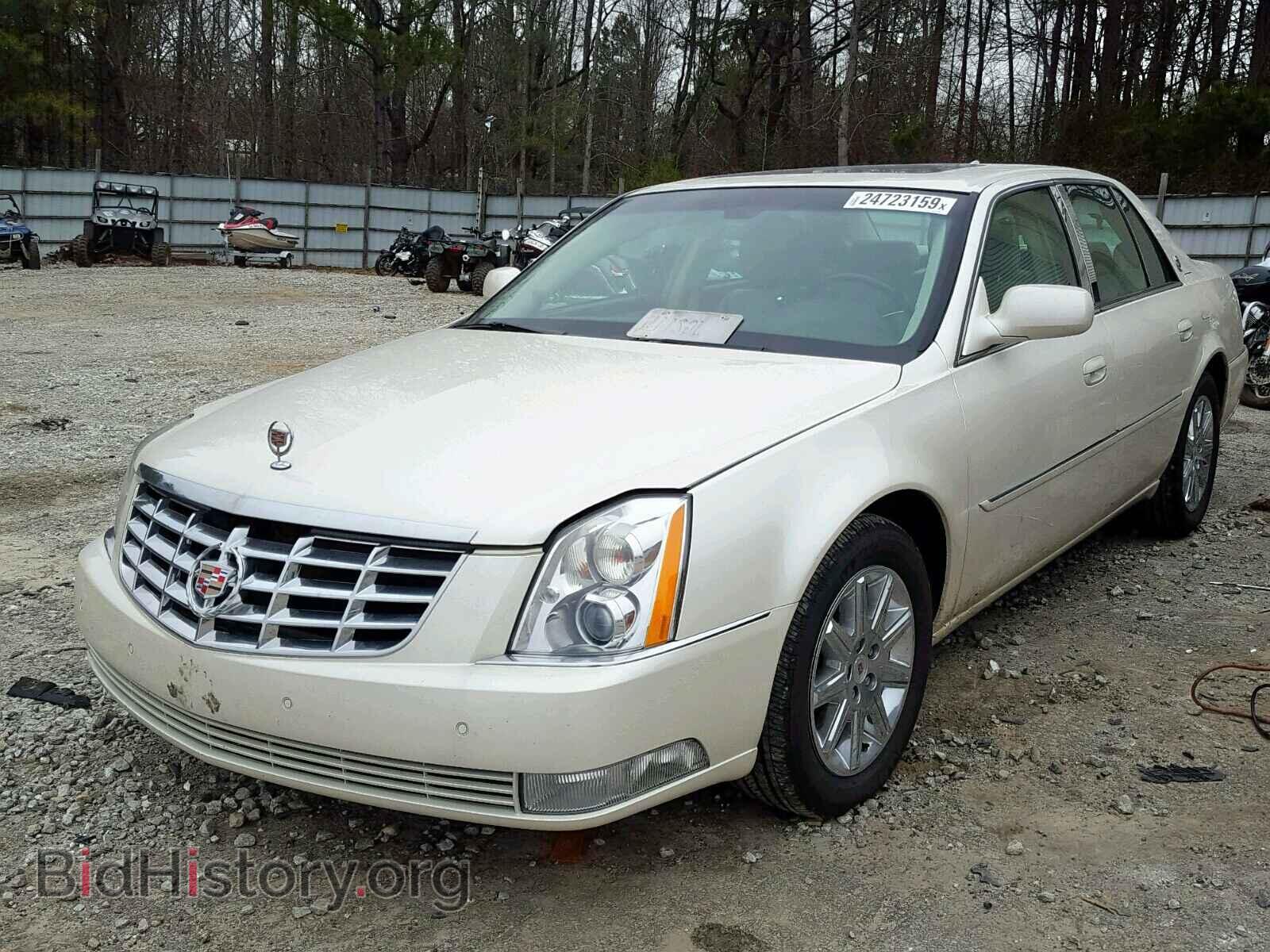 2011 CADILLAC DTS - VIN: 1G6KH5E64BU101147 - Фото 2