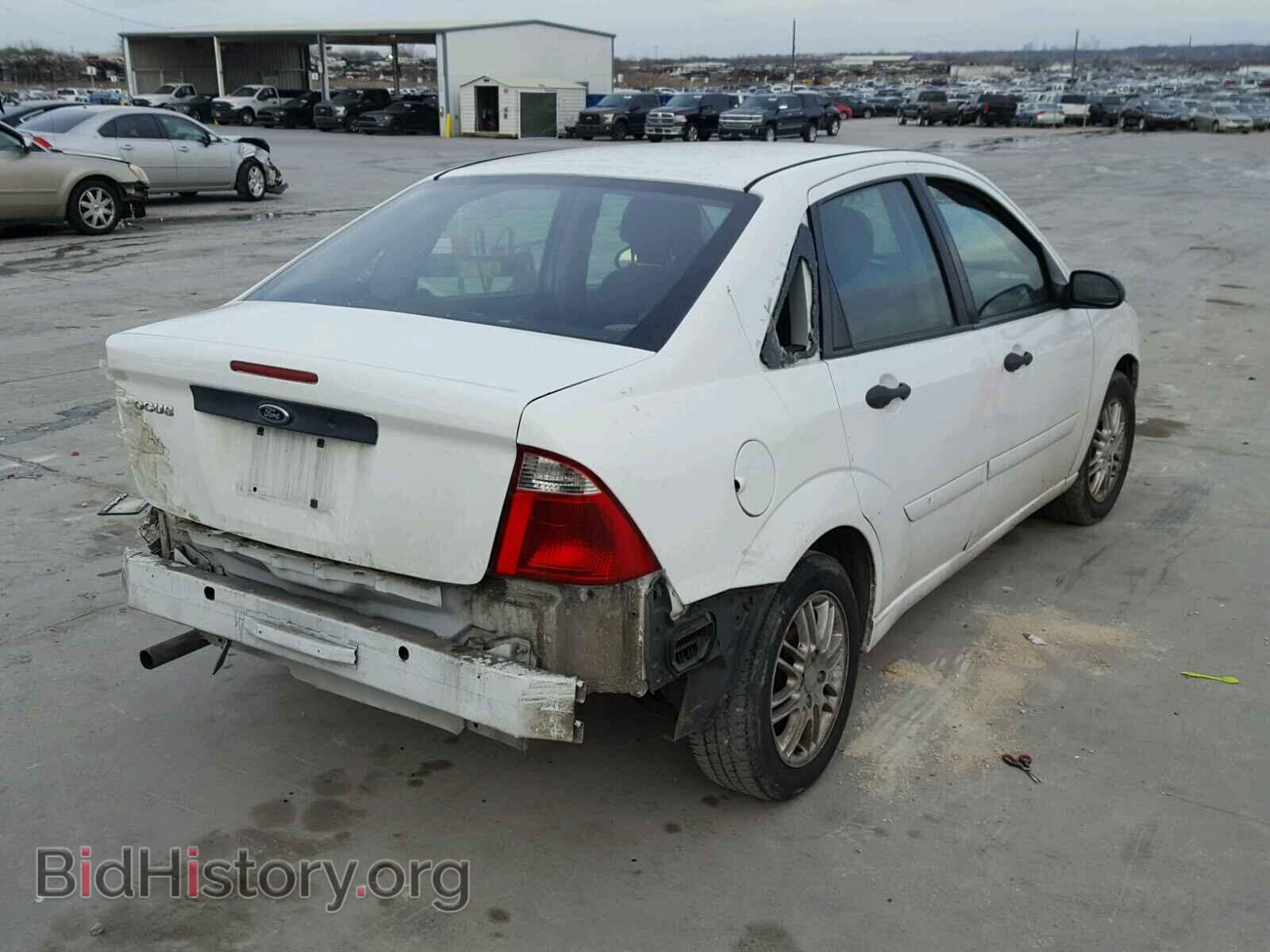 2007 FORD FOCUS - VIN: 1FAFP34N67W123232 - Фото 4