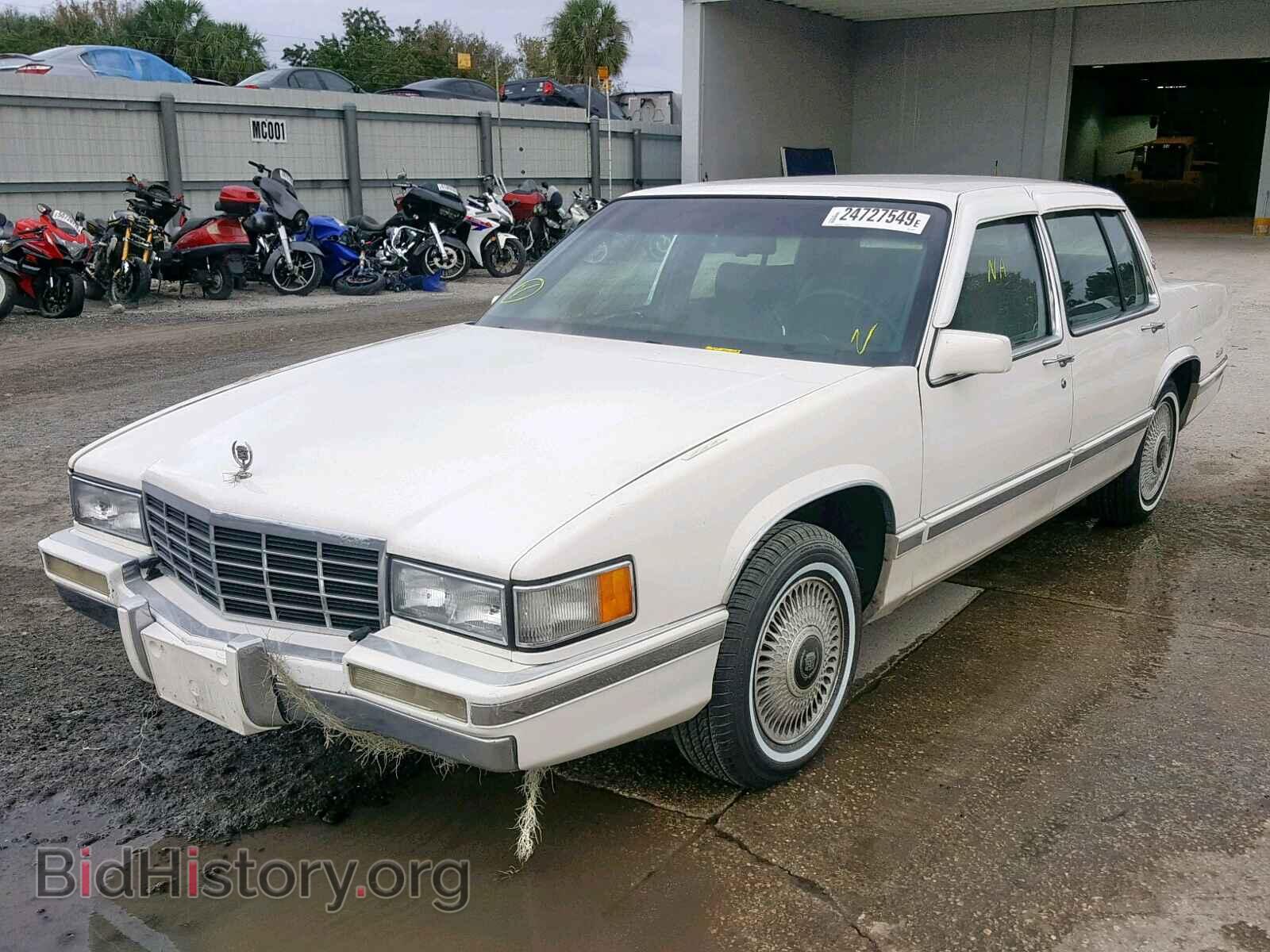 1993 CADILLAC DEVILLE - VIN: 1G6CD53B3P4264931 - Фото 2