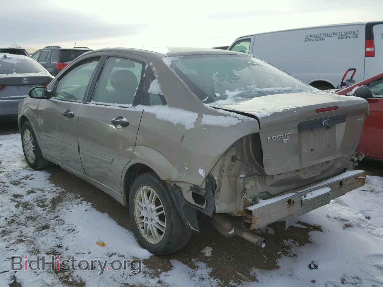 2005 FORD FOCUS - VIN: 1FAFP34N55W214375 - Фото 3