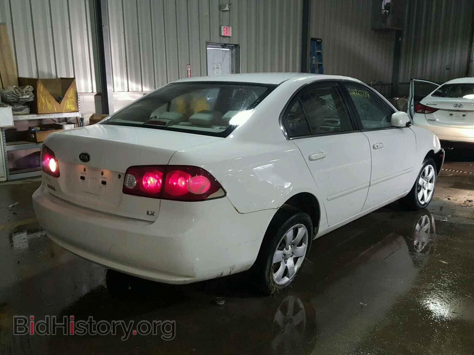 2006 KIA OPTIMA - VIN: KNAGE123765067295 - Photo 4