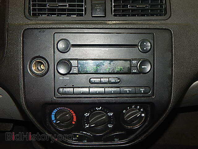 2007 FORD FOCUS - VIN: 1FAFP34N57W196821 - Фото 9