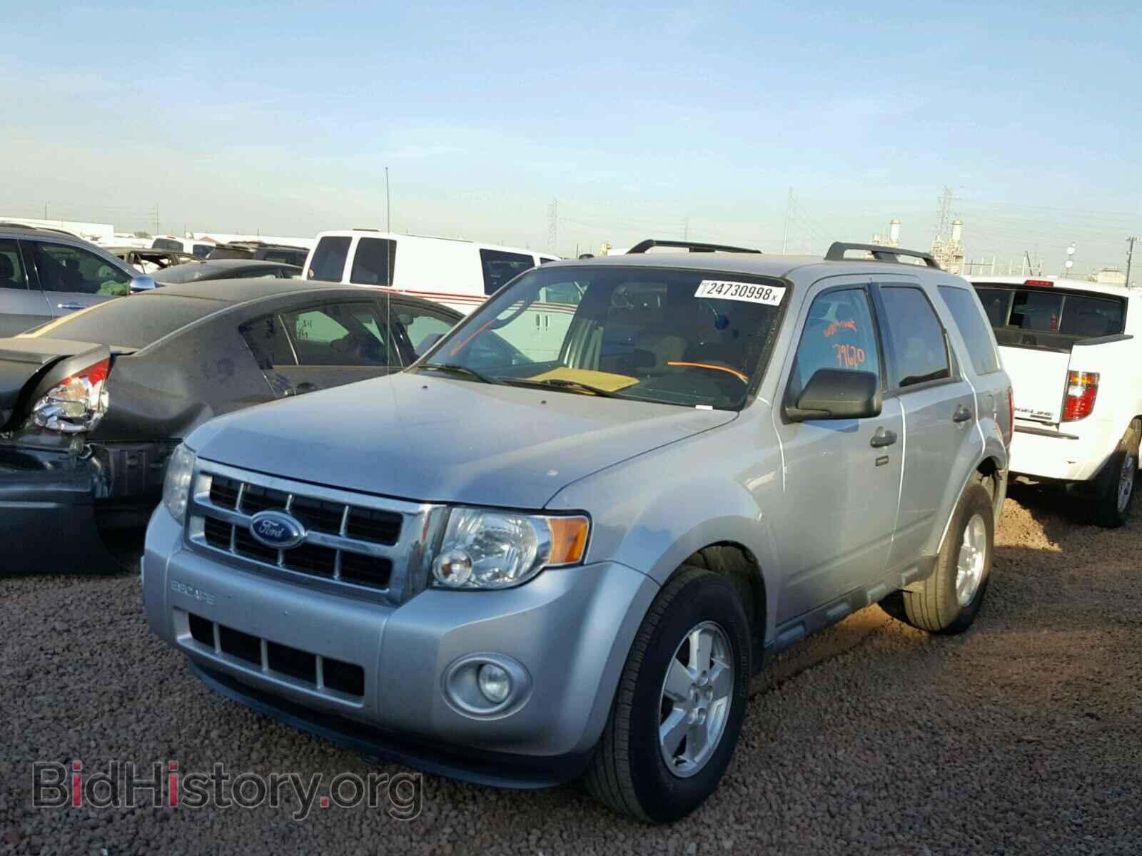 2011 FORD ESCAPE - VIN: 1FMCU9D73BKB98850 - Фото 2