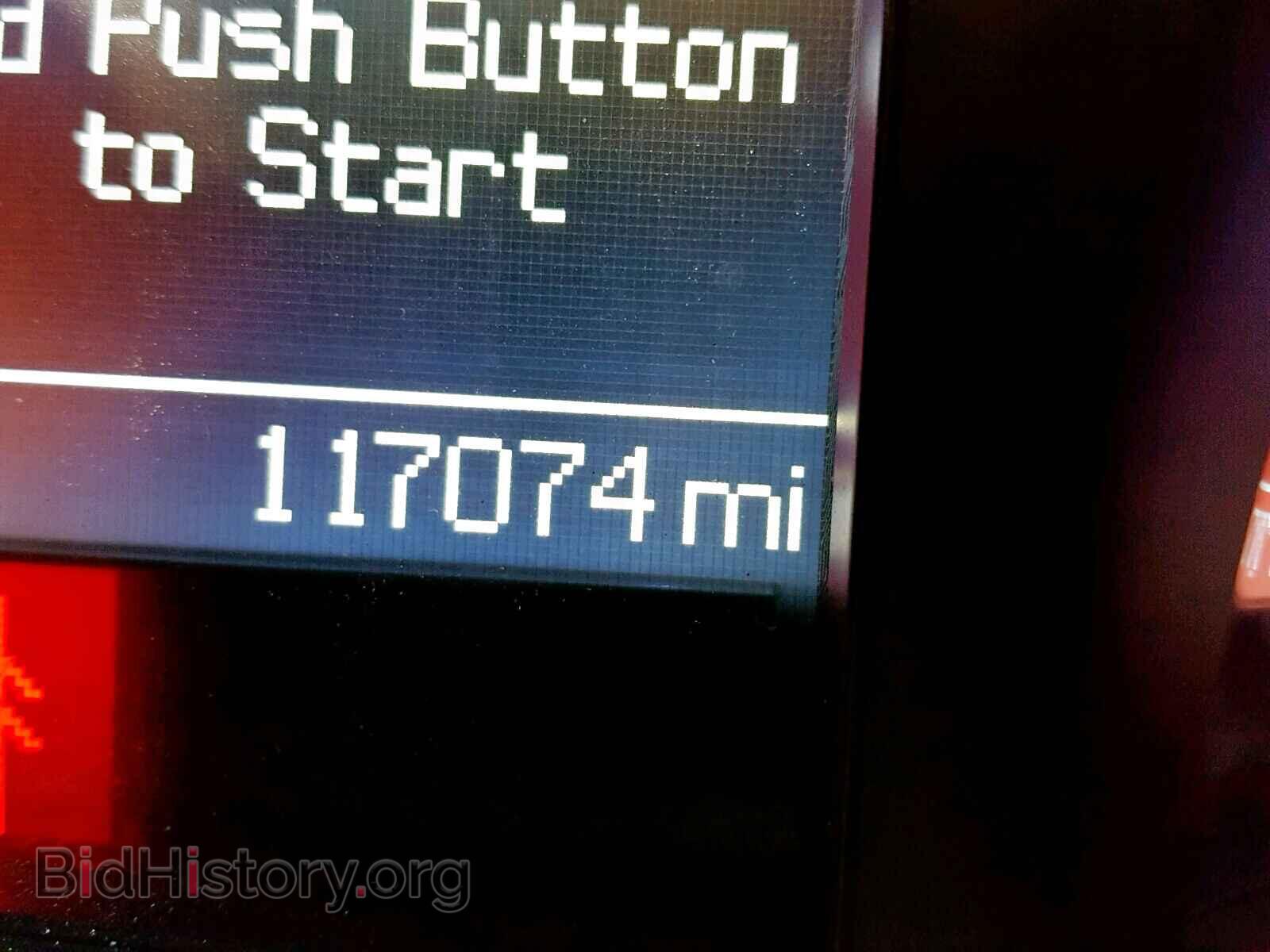2011 CHRYSLER 300 - VIN: 2C3CA6CT2BH598372 - Фото 8