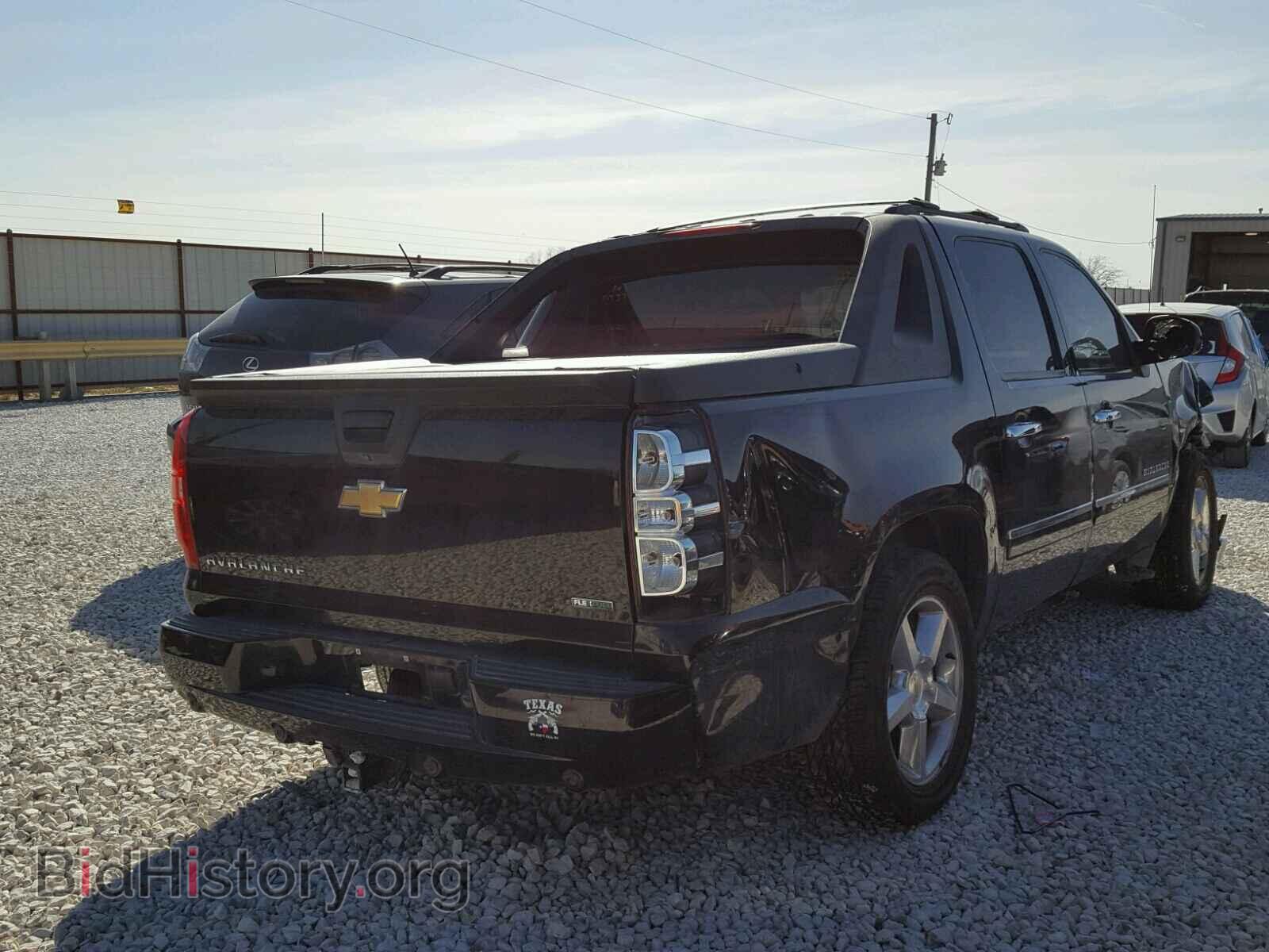 2011 CHEVROLET AVALANCHE - VIN: 3GNMCGE08BG135243 - Фото 4