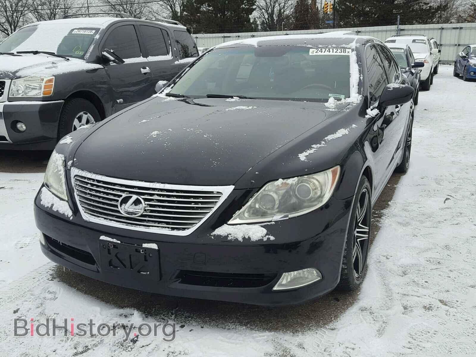 2007 LEXUS LS460 - VIN: JTHBL46F875021130 - Photo 2