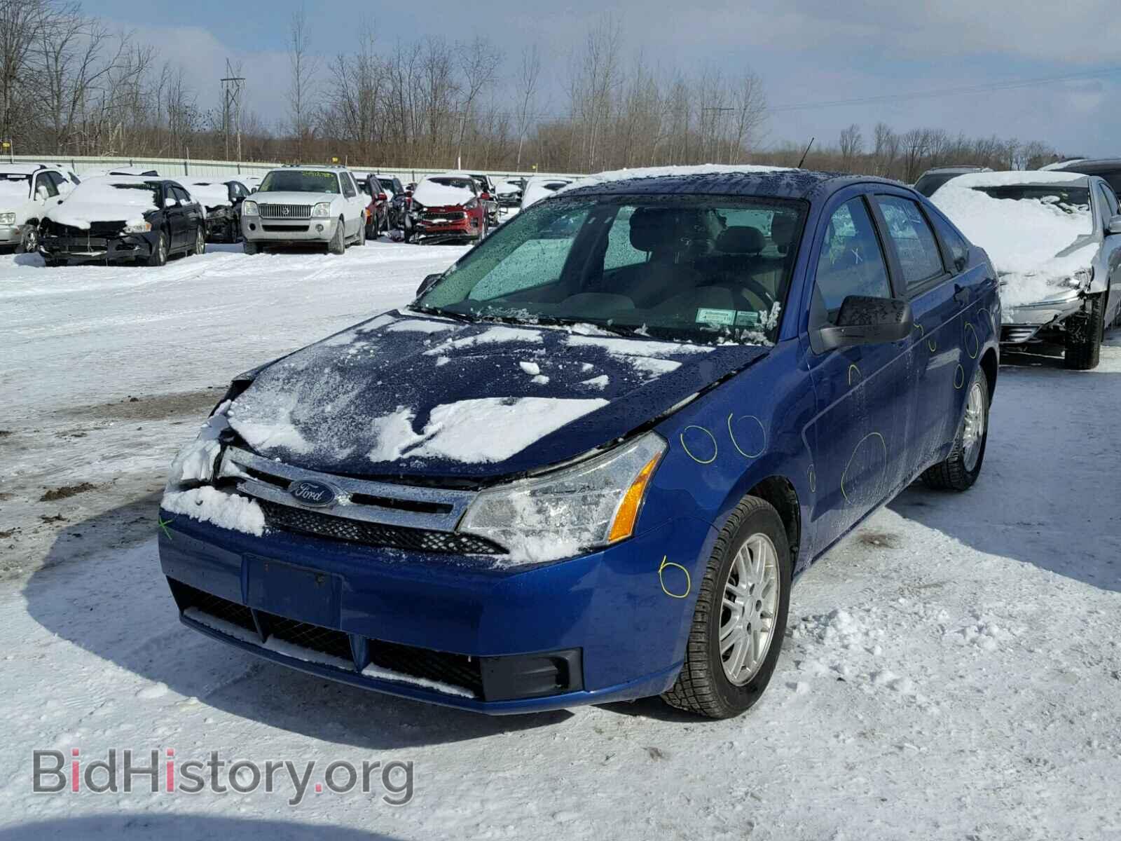 2009 FORD FOCUS - VIN: 1FAHP35N19W240145 - Фото 2