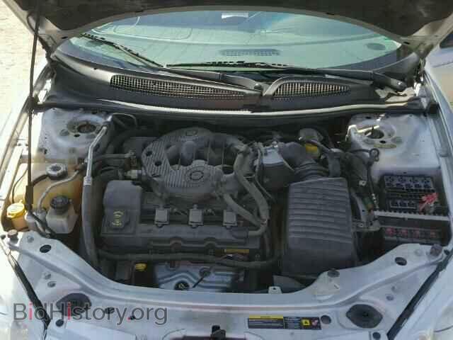 2004 CHRYSLER SEBRING - VIN: 1C3EL56R84N402880 - Фото 7