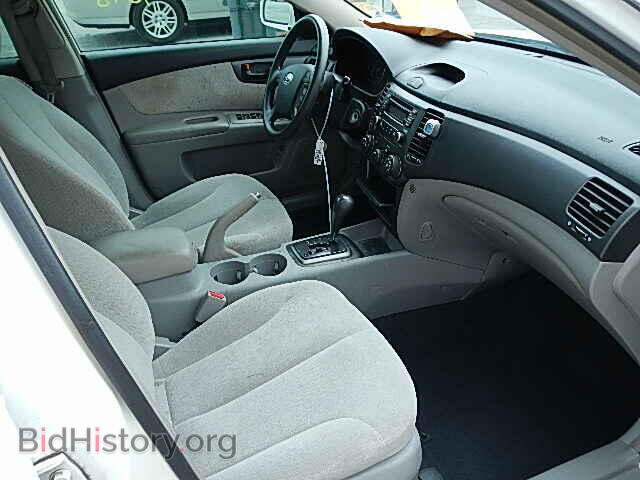 2008 KIA OPTIMA - VIN: KNAGE123485172170 - Фото 5