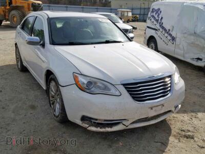 2011 Chrysler 200 200 Limite, white — VIN 1C3BC2FG2BN504575, Copart
