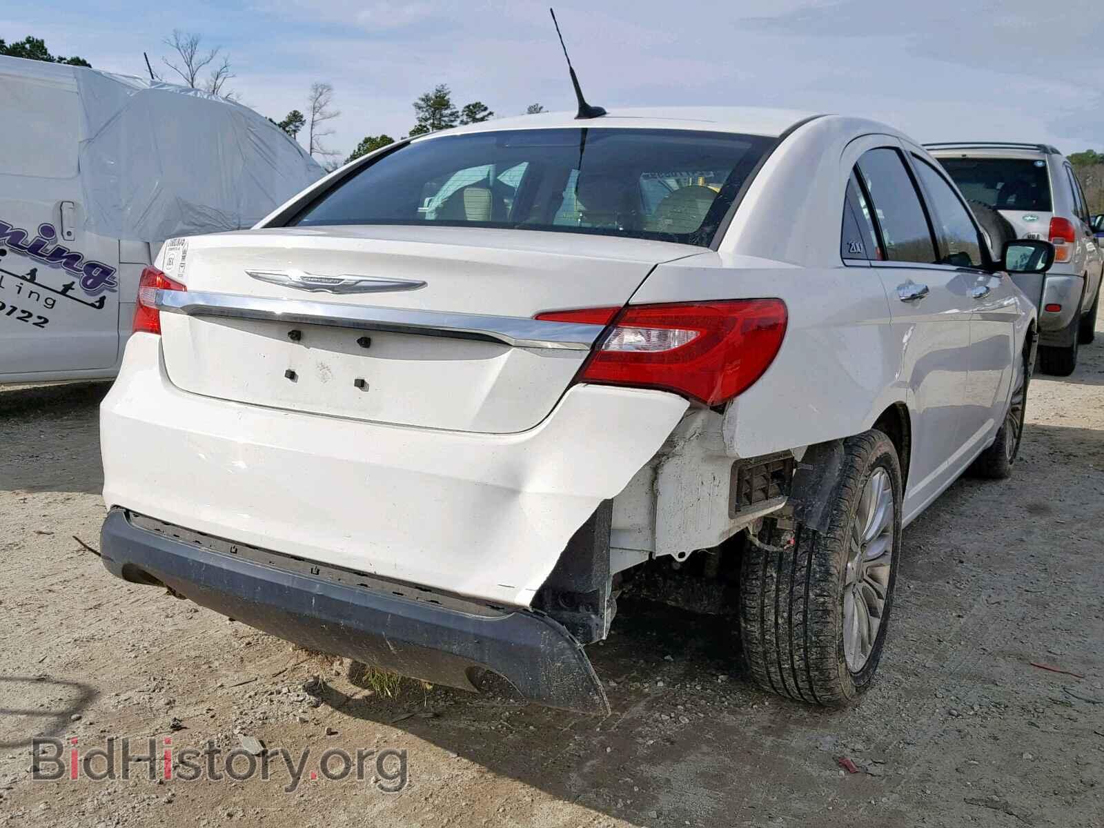 2011 CHRYSLER 200 - VIN: 1C3BC2FG2BN504575 - Photo 4