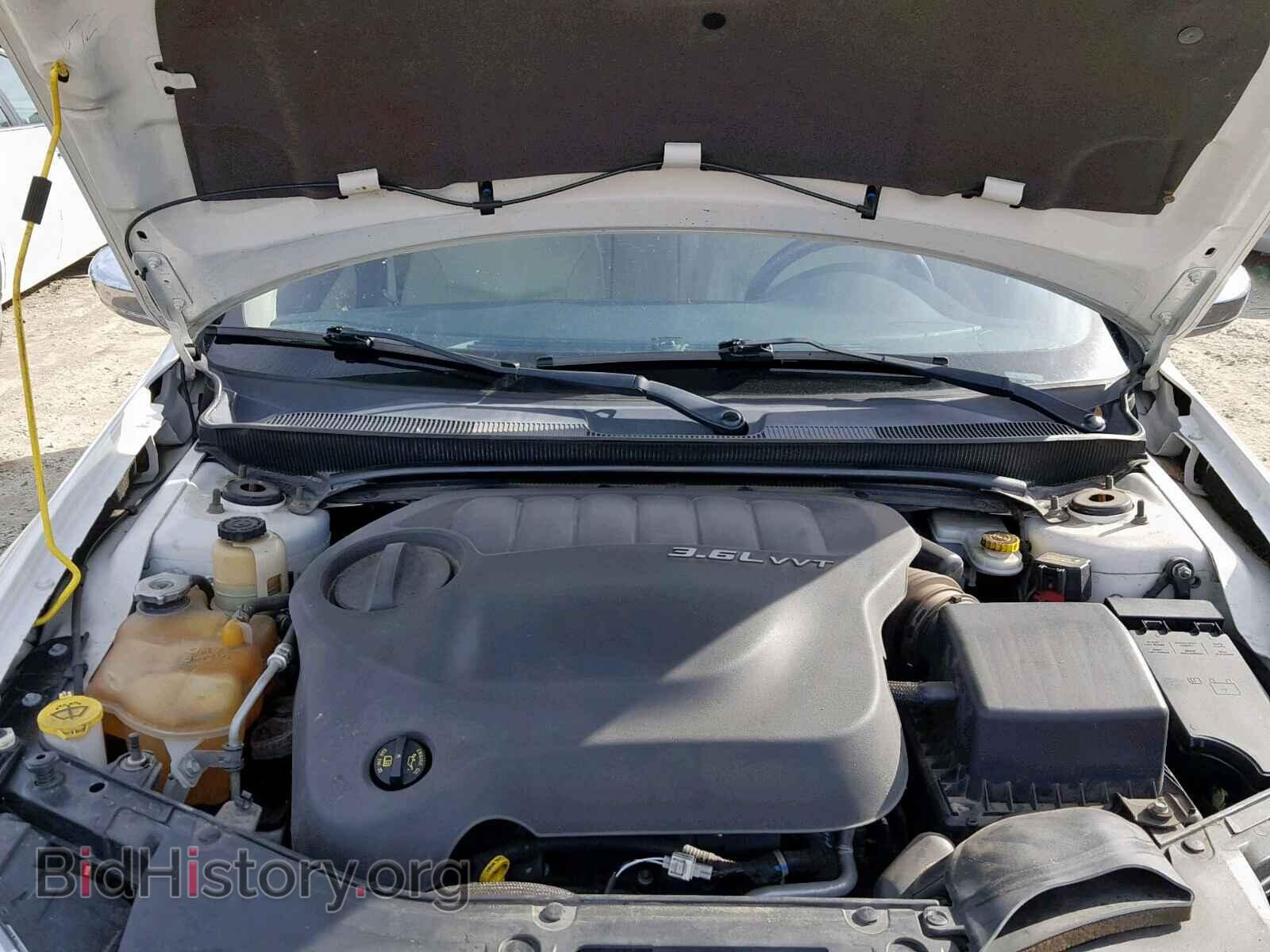 2011 CHRYSLER 200 - VIN: 1C3BC2FG2BN504575 - Photo 7
