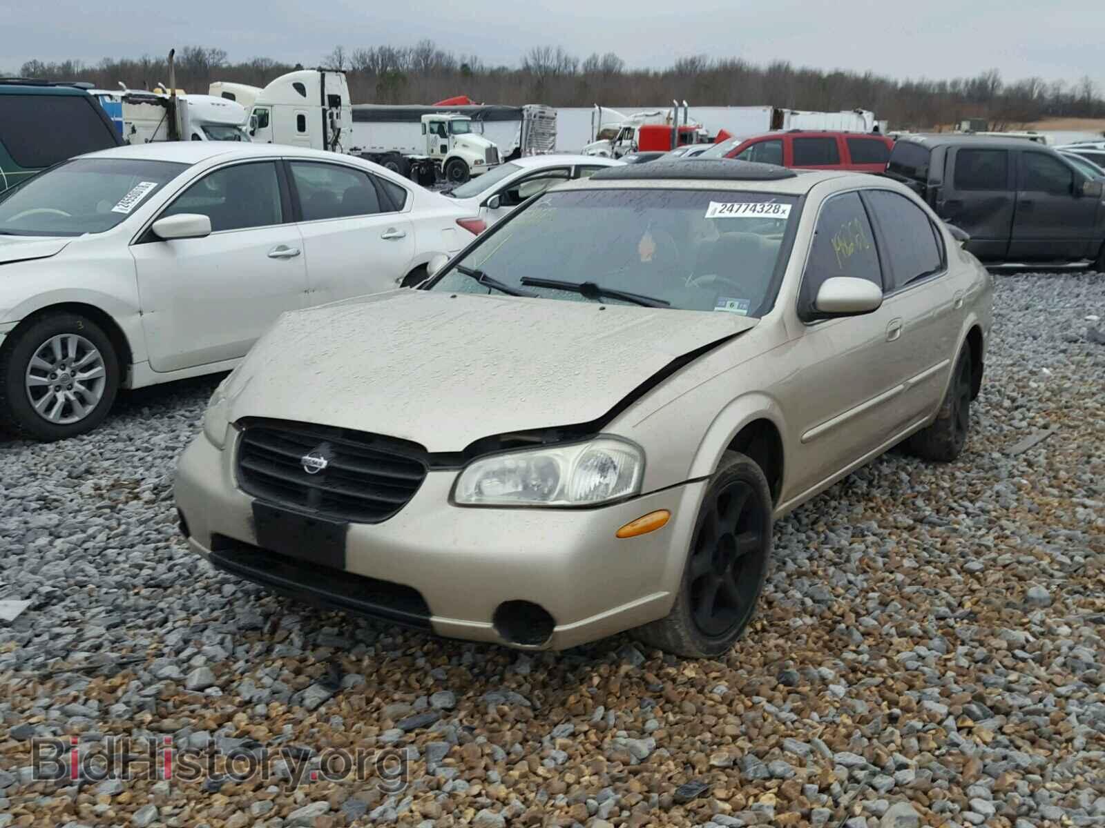 2000 NISSAN MAXIMA - VIN: JN1CA31D6YT529415 - Photo 2