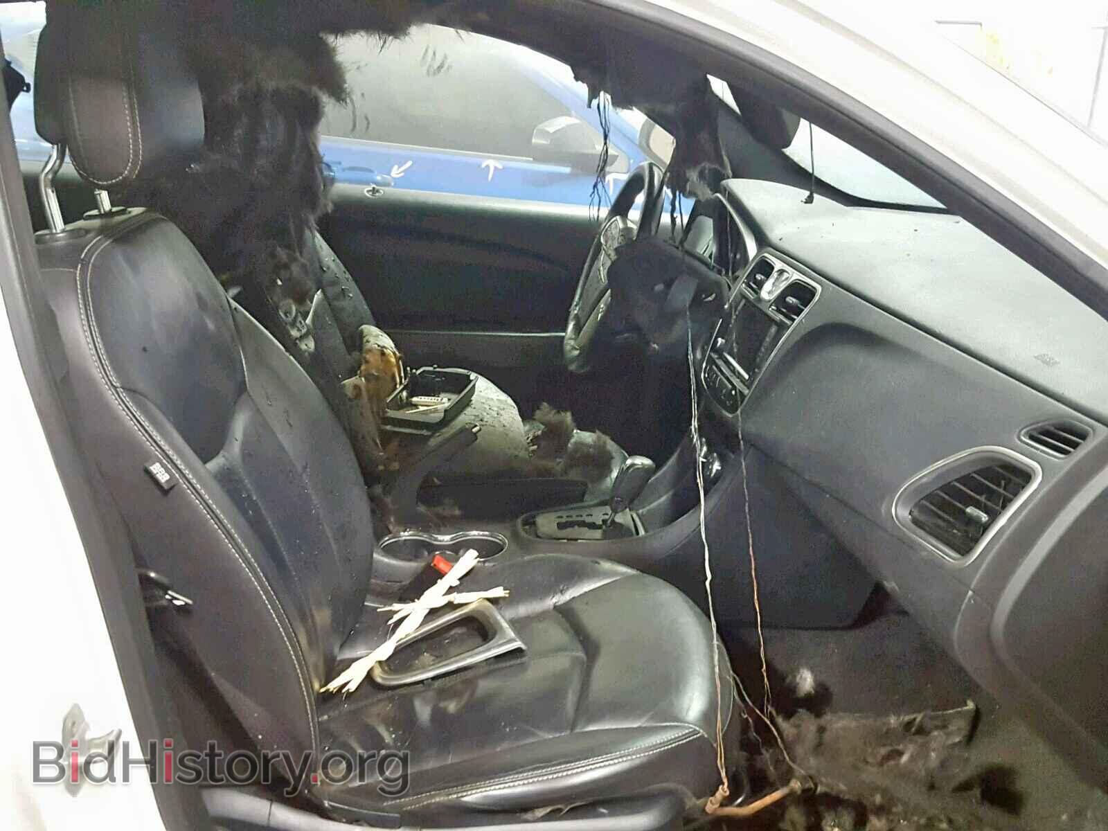 2011 CHRYSLER 200 - VIN: 1C3BC2FG8BN502930 - Фото 5