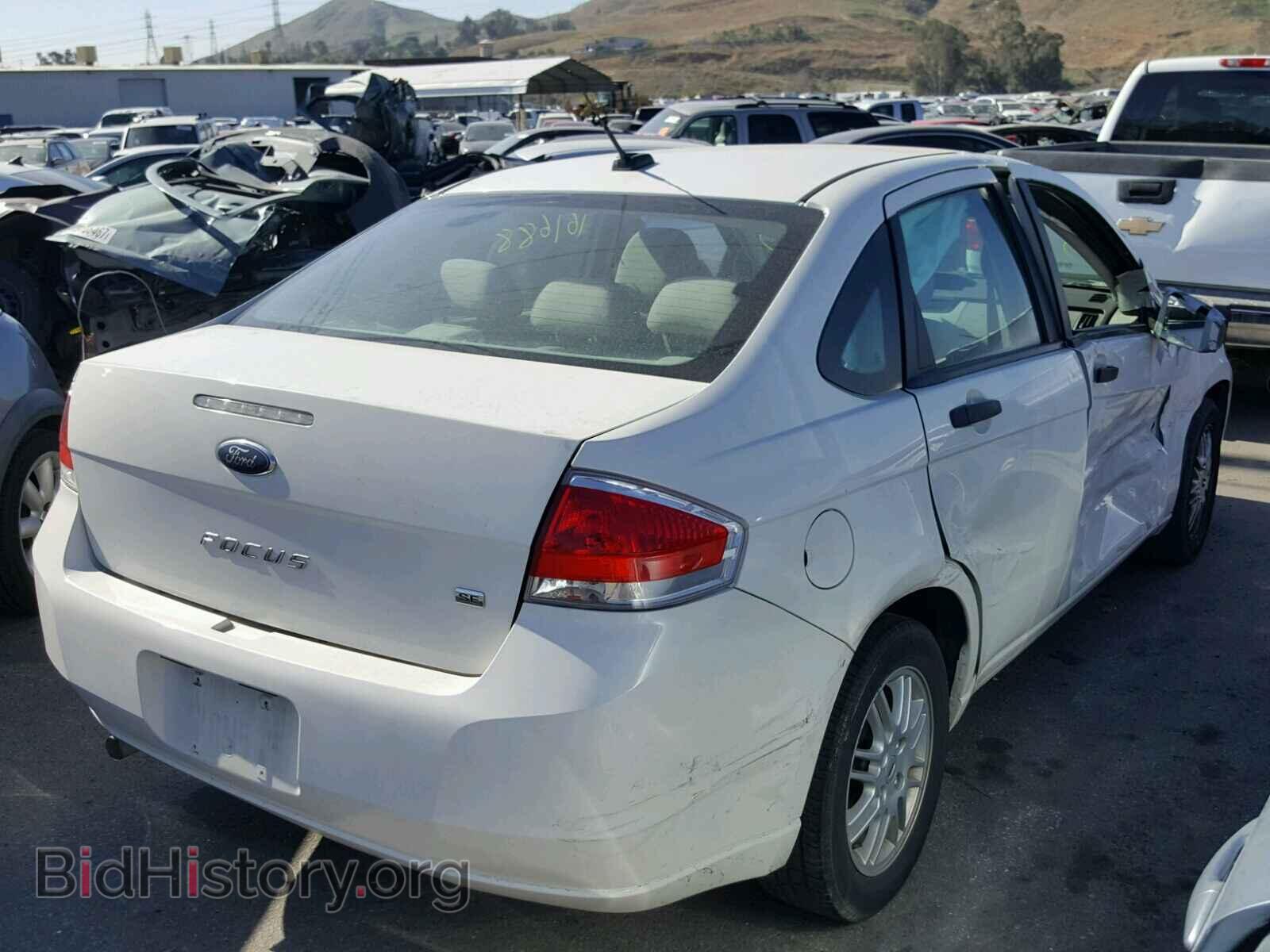 2011 FORD FOCUS - VIN: 1FAHP3FNXBW121093 - Фото 4