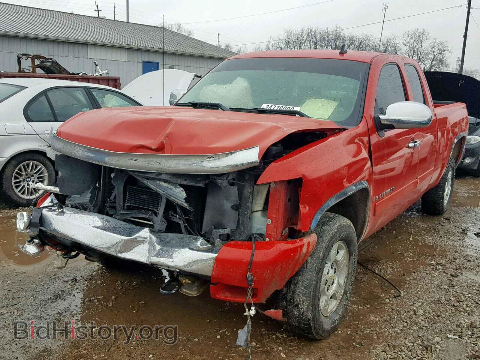 2007 CHEVROLET SILVERADO - VIN: 2GCEC19J071638326 - Фото 2