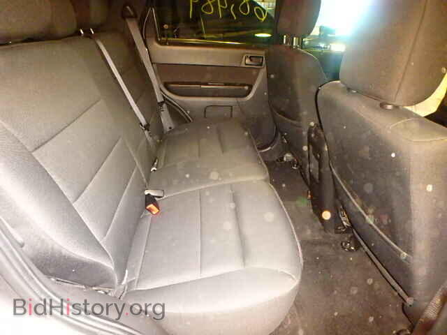 2011 FORD ESCAPE - VIN: 1FMCU0D76BKA20037 - Фото 6