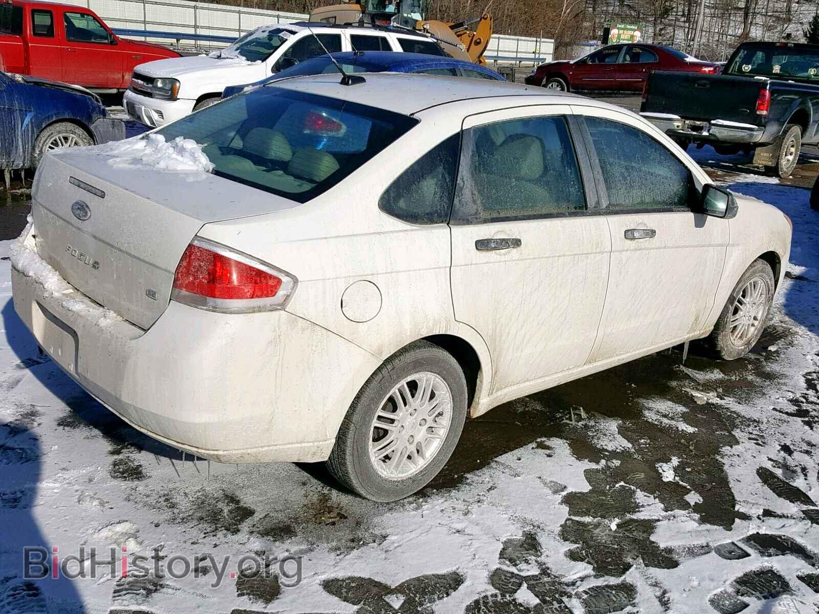 2011 FORD FOCUS SE - VIN: 1FAHP3FN6BW132267 - Фото 4