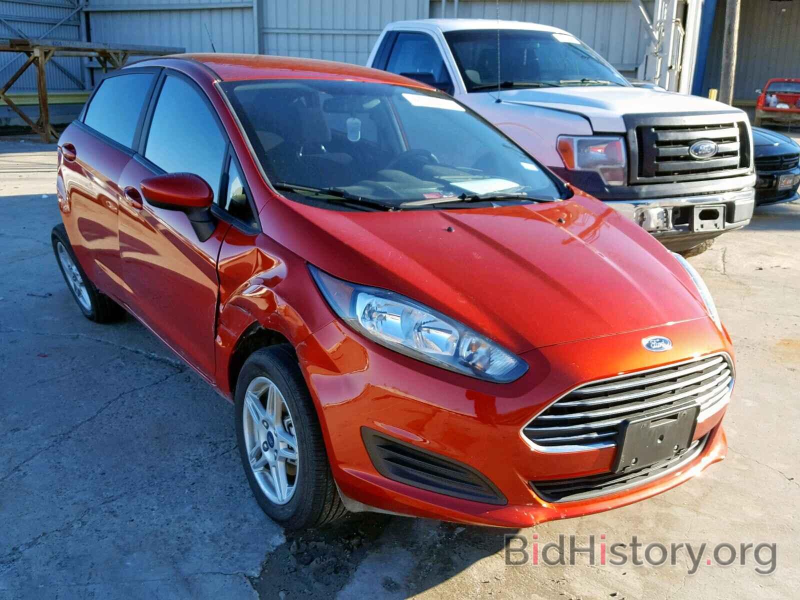 Photo 3FADP4EJ6JM126356 - FORD FIESTA SE 2018