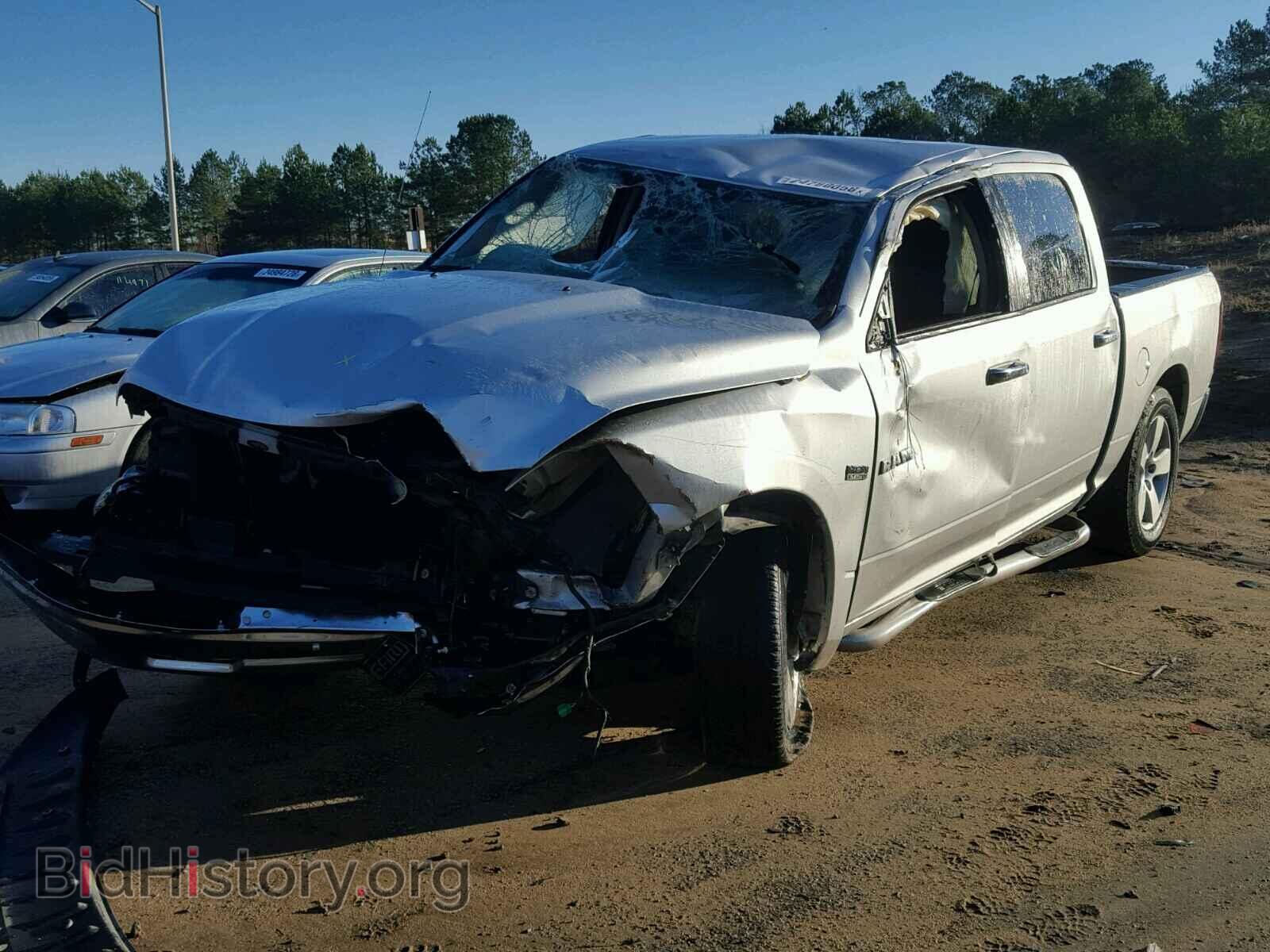 2009 DODGE RAM 1500 - VIN: 1D3HB13TX9S749129 - Фото 2