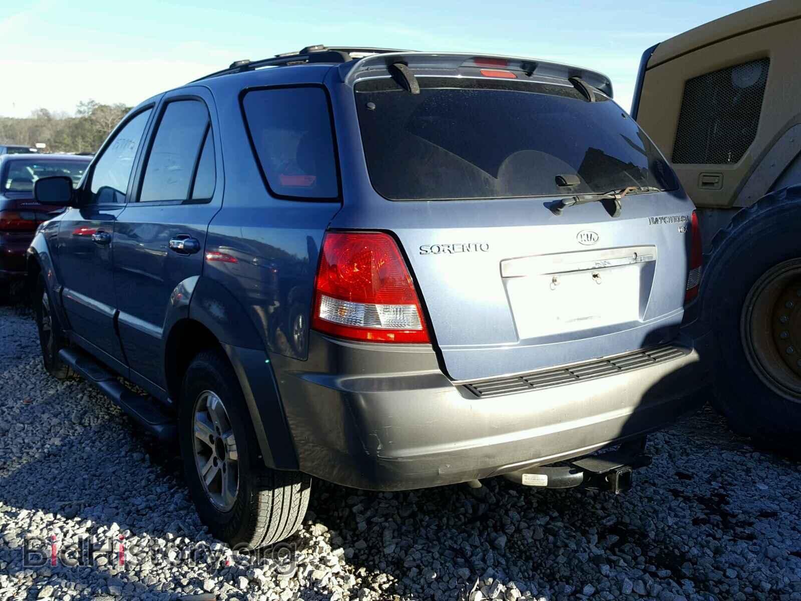 2005 KIA SORENTO - VIN: KNDJD733855428724 - Фото 3