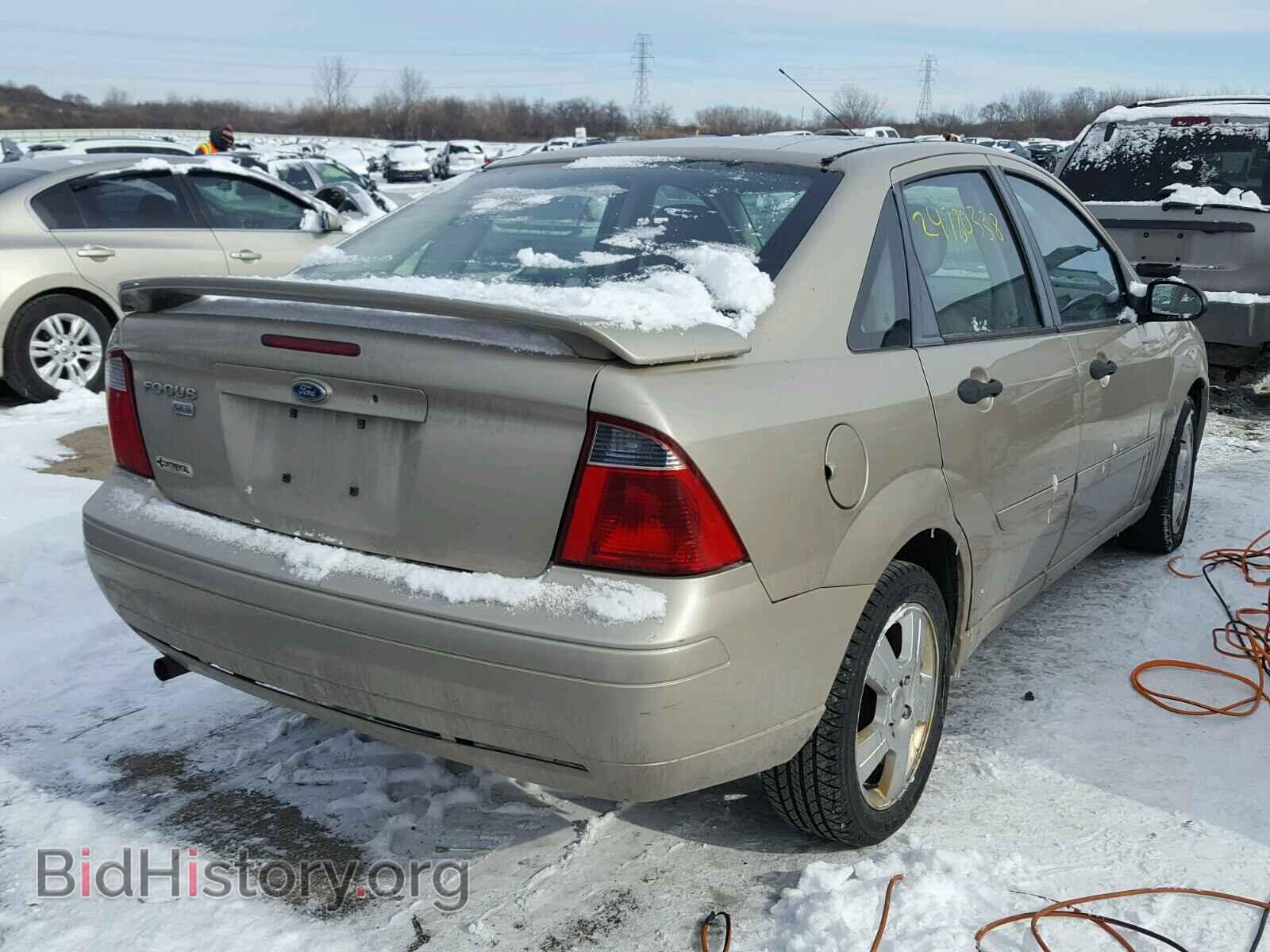 2007 FORD FOCUS - VIN: 1FAFP34N77W330647 - Фото 4