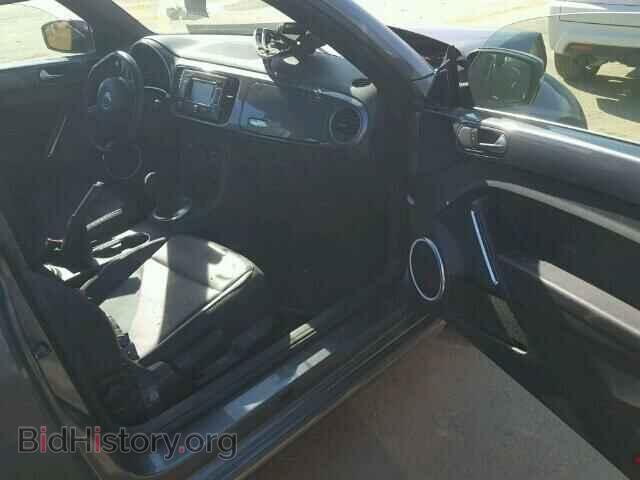 2013 VOLKSWAGEN BEETLE - VIN: 3VW5P7AT6DM815869 - Фото 5