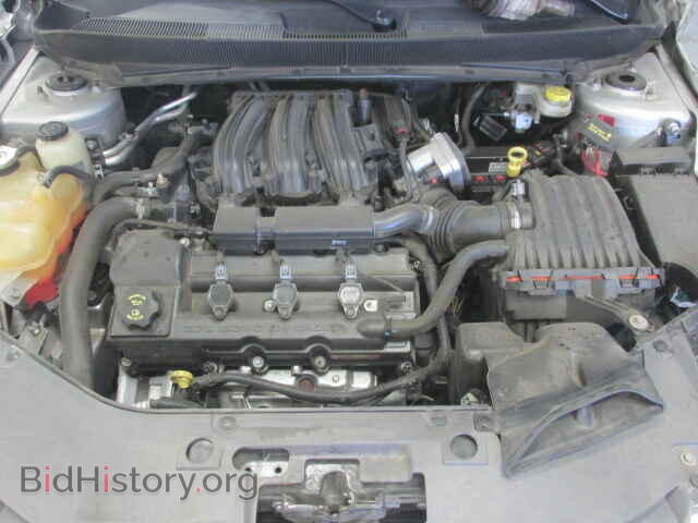 2010 CHRYSLER SEBRING - VIN: 1C3CC5FD1AN129885 - Фото 7