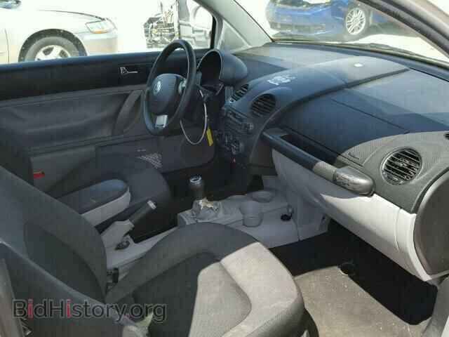 2000 VOLKSWAGEN BEETLE - VIN: 3VWCA21CXYM500056 - Фото 5