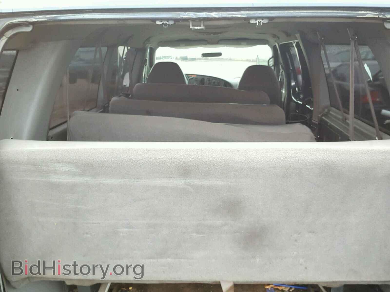 2002 FORD ECONOLINE - VIN: 1FBSS31F62HB63087 - Photo 9