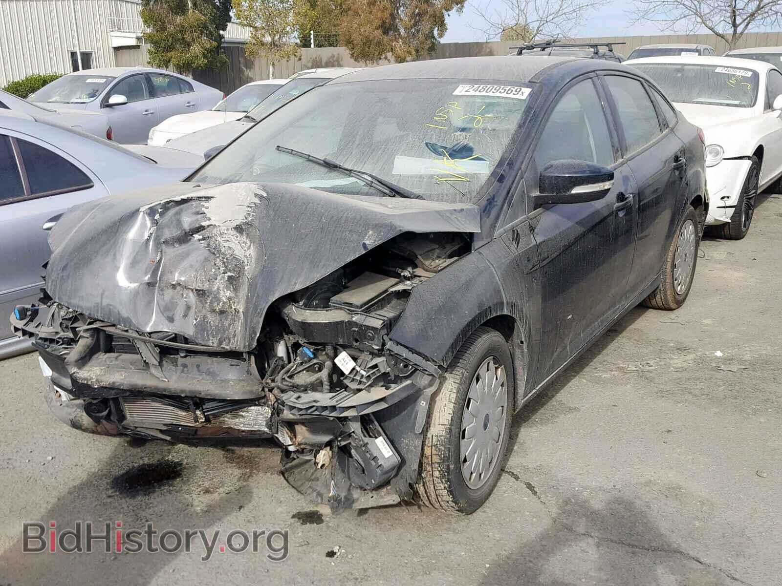 2013 FORD FOCUS SE - VIN: 1FADP3F26DL335619 - Фото 2
