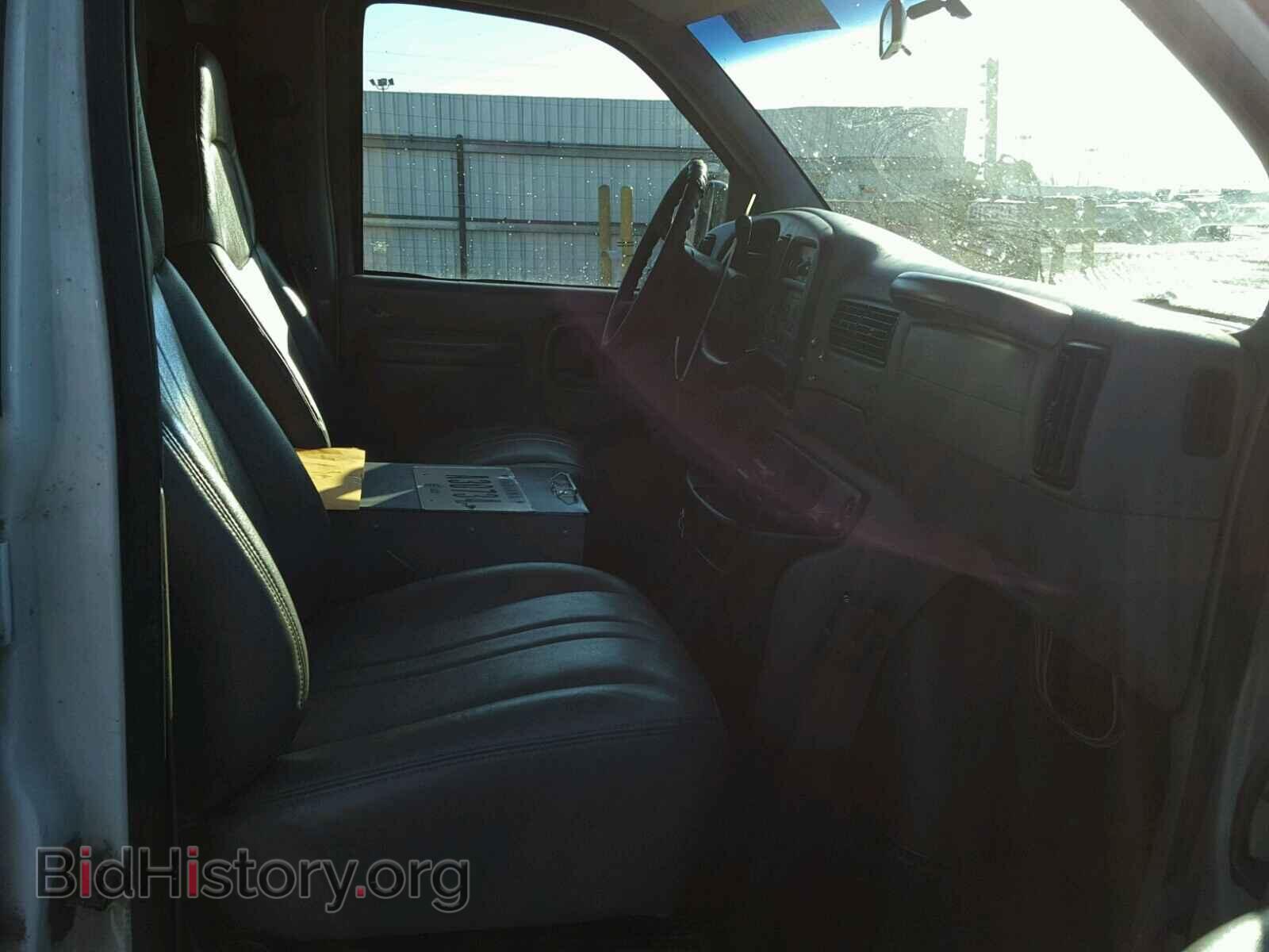 2001 CHEVROLET EXPRESS - VIN: 1GCFG25W211169950 - Фото 5