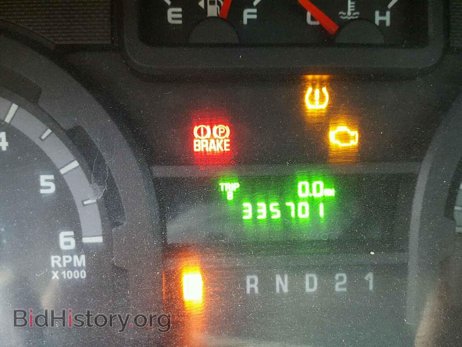 2011 FORD ECONOLINE - VIN: 1FBNE3BL9BDA70399 - Photo 8