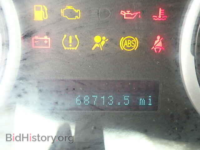 2010 FORD FOCUS - VIN: 1FAHP3CN4AW204683 - Photo 8