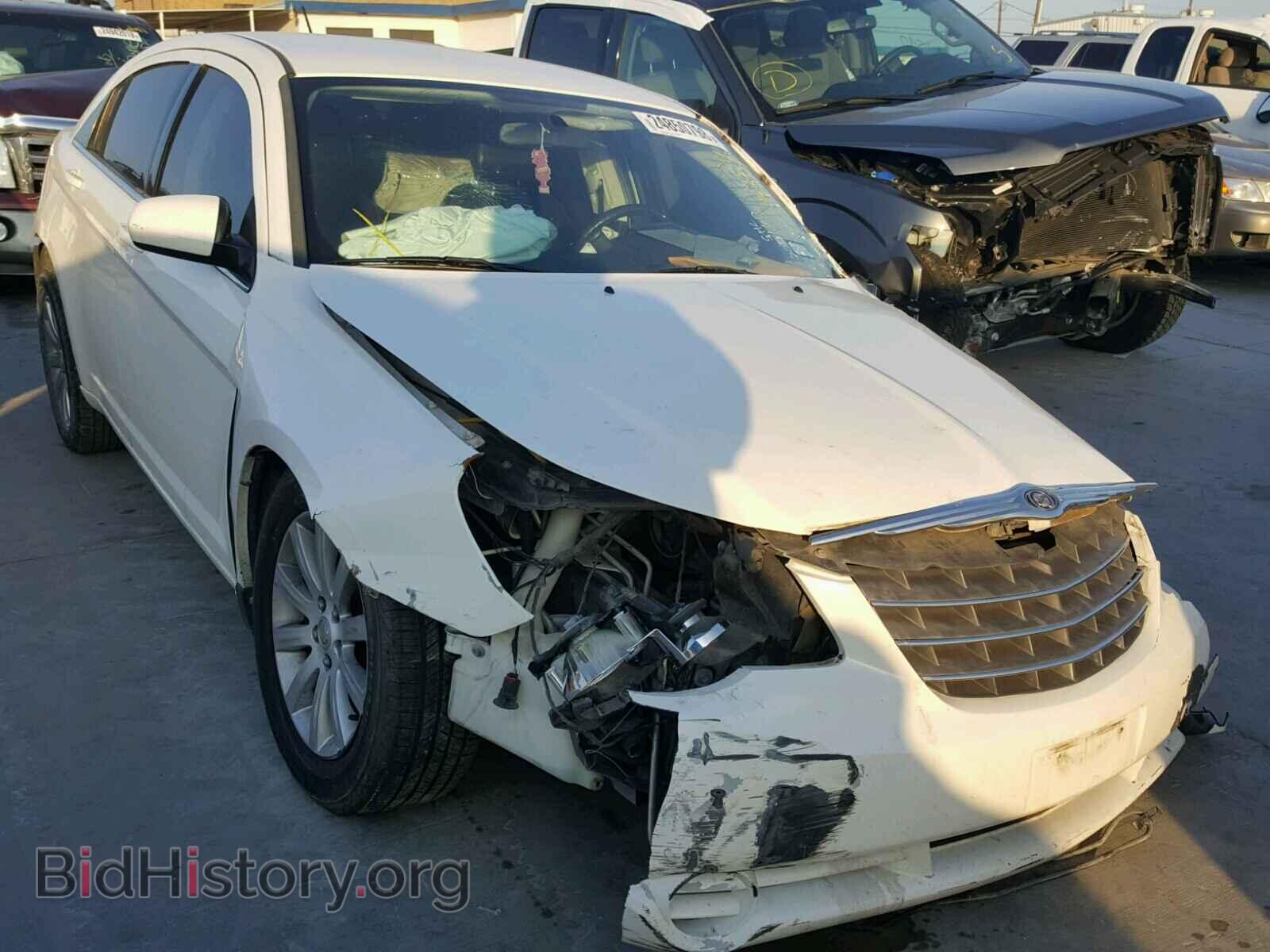 Photo 1C3CC5FB0AN208074 - CHRYSLER SEBRING 2010
