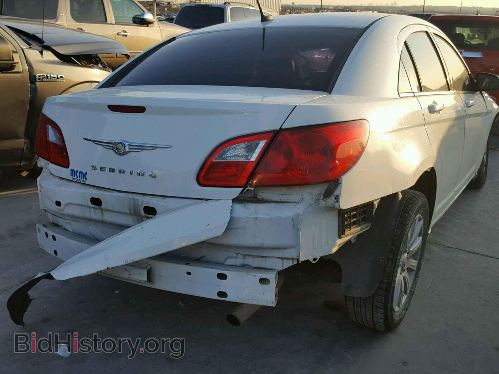 2010 CHRYSLER SEBRING - VIN: 1C3CC5FB0AN208074 - Photo 4