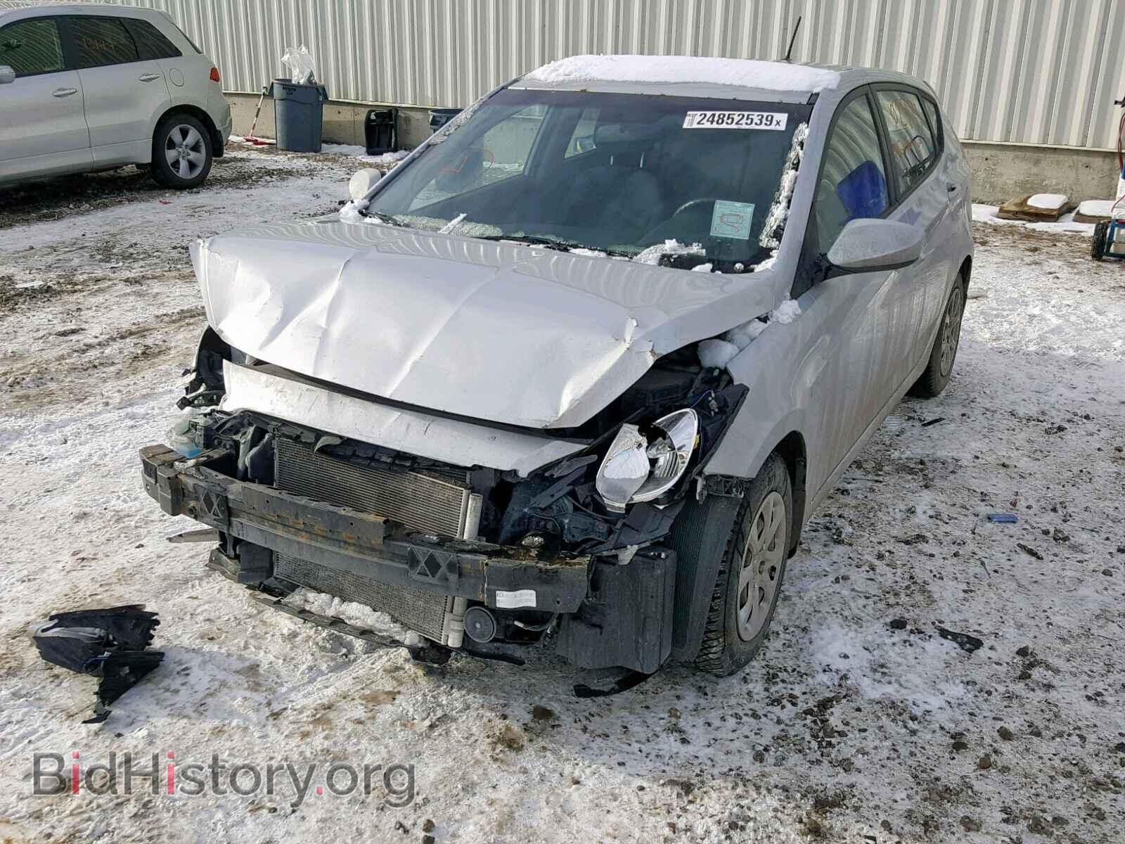 2013 HYUNDAI ACCENT - VIN: KMHCT5AE9DU103570 - Фото 2