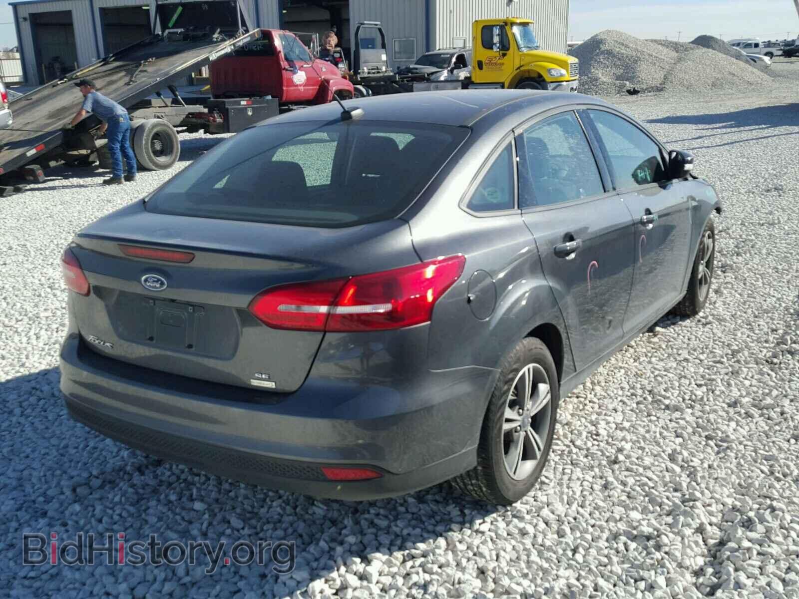 2017 FORD FOCUS - VIN: 1FADP3FEXHL276543 - Фото 4