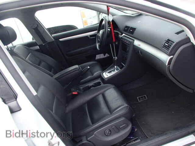 2008 AUDI A4 - VIN: WAUDF78E68A034892 - Photo 5