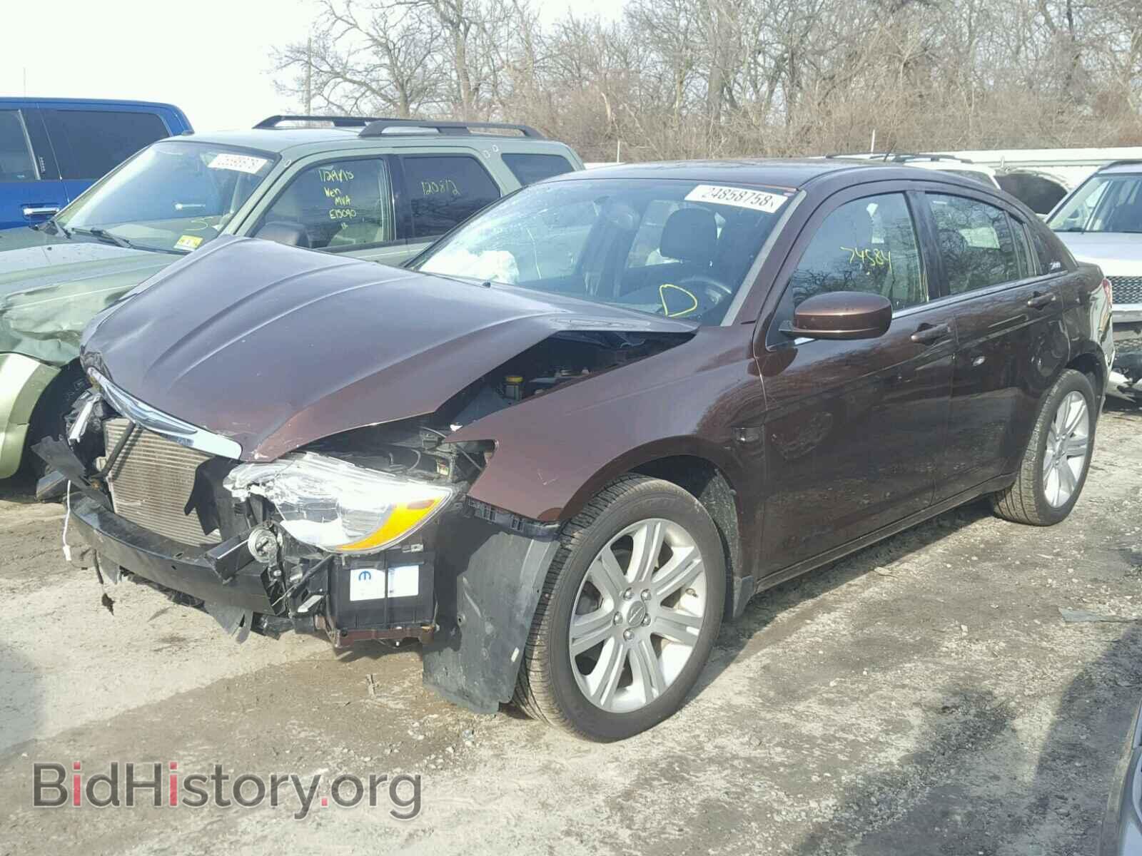2012 CHRYSLER 200 - VIN: 1C3CCBBG0CN175175 - Фото 2