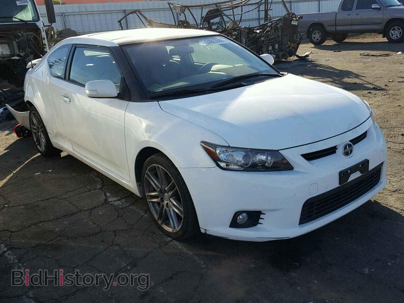 Photo JTKJF5C74B3010808 - TOYOTA SCION 2011